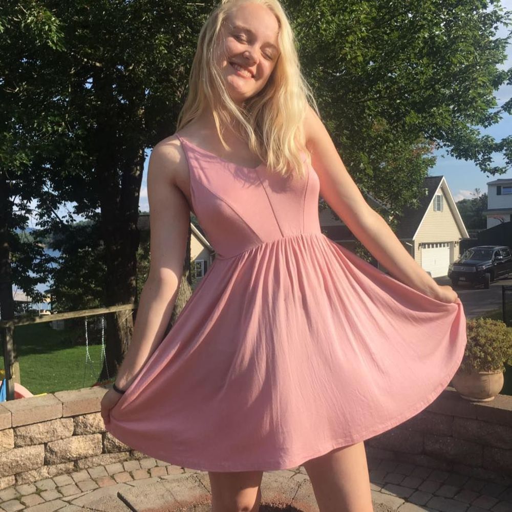 Meet your Posher, Jade